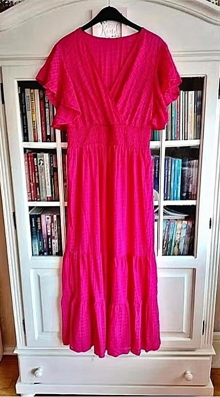 Fuchsia roze gypsy jurk met vlinder mouwtjes! (NIEUW!), Kleding | Dames, Jurken, Maat 38/40 (M), Nieuw, Ophalen of Verzenden, Roze