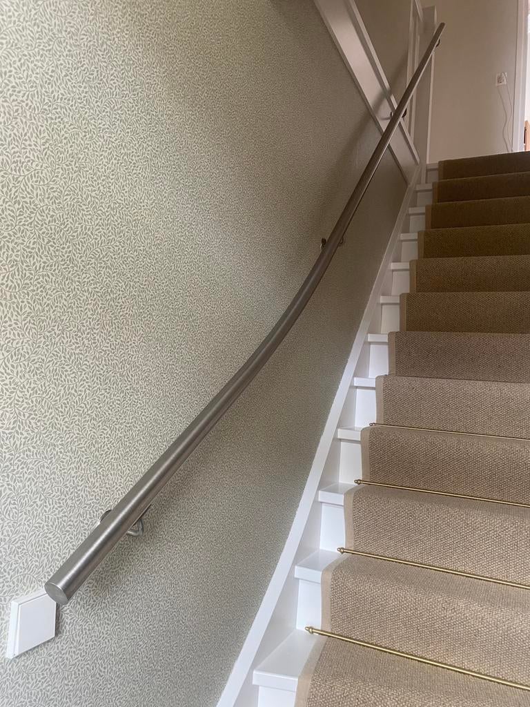 Hoogwaardige RVS trapleuning te koop!, Doe-het-zelf en Verbouw, Ladders en Trappen, Ophalen, Zo goed als nieuw, Trap, 4 meter of meer