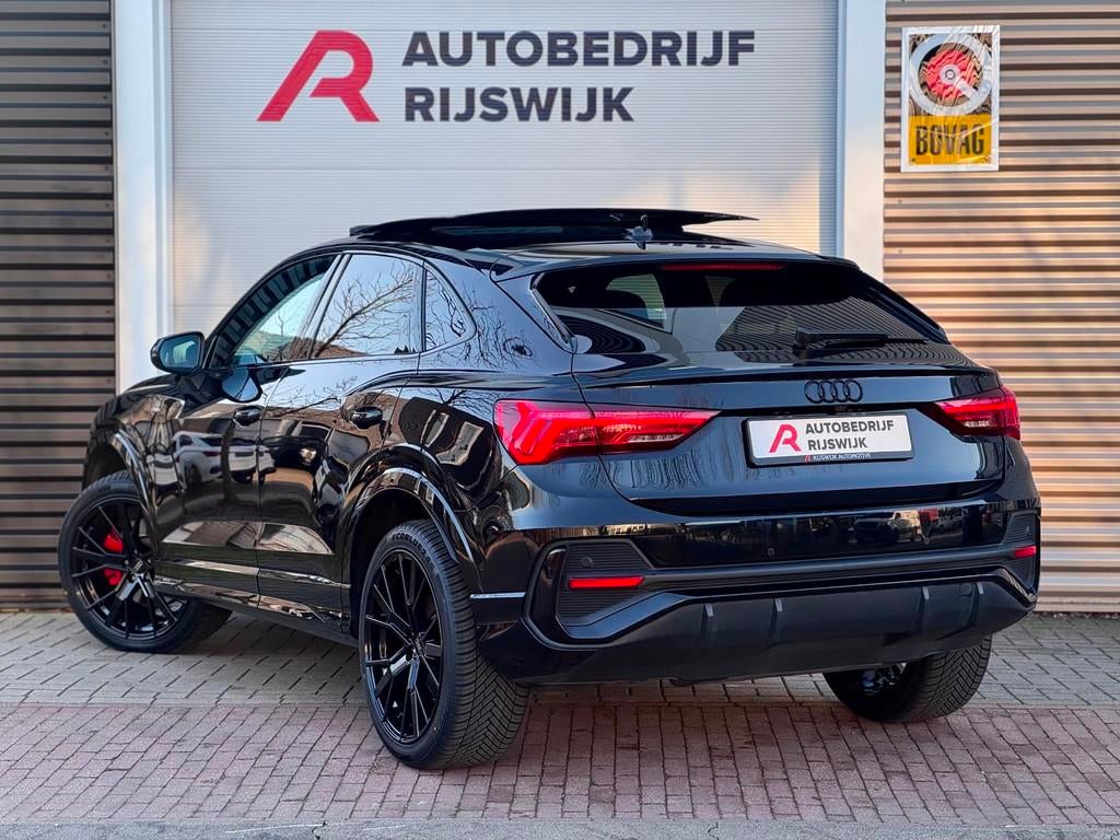 Audi Q3 Sportback 45 TFSI e S Edition Pano/Memory/Sfeer/Keyl, Auto's, Audi, 12 maanden, Alcantara, Zwart, Hybride Elektrisch/Benzine
