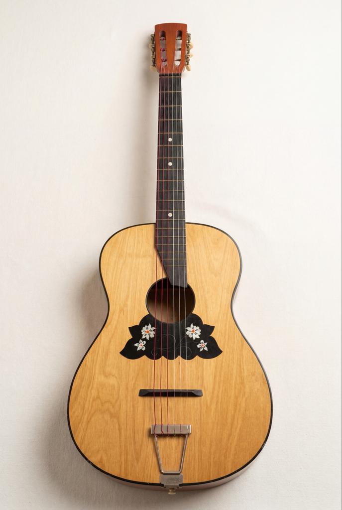 Vintage parlor gitaar, speelt goed, Muziek en Instrumenten, Ophalen of Verzenden, Gebruikt, Klassieke of Spaanse gitaar