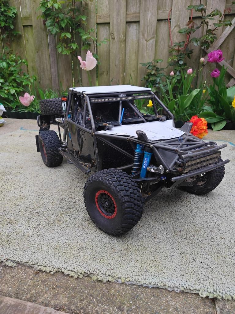 Traxxas UDR te koop - Goede staat, compleet met extra's, Ophalen of Verzenden, Gebruikt, Auto offroad