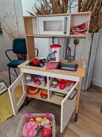 Ikea keuken met benodigheden, Ophalen