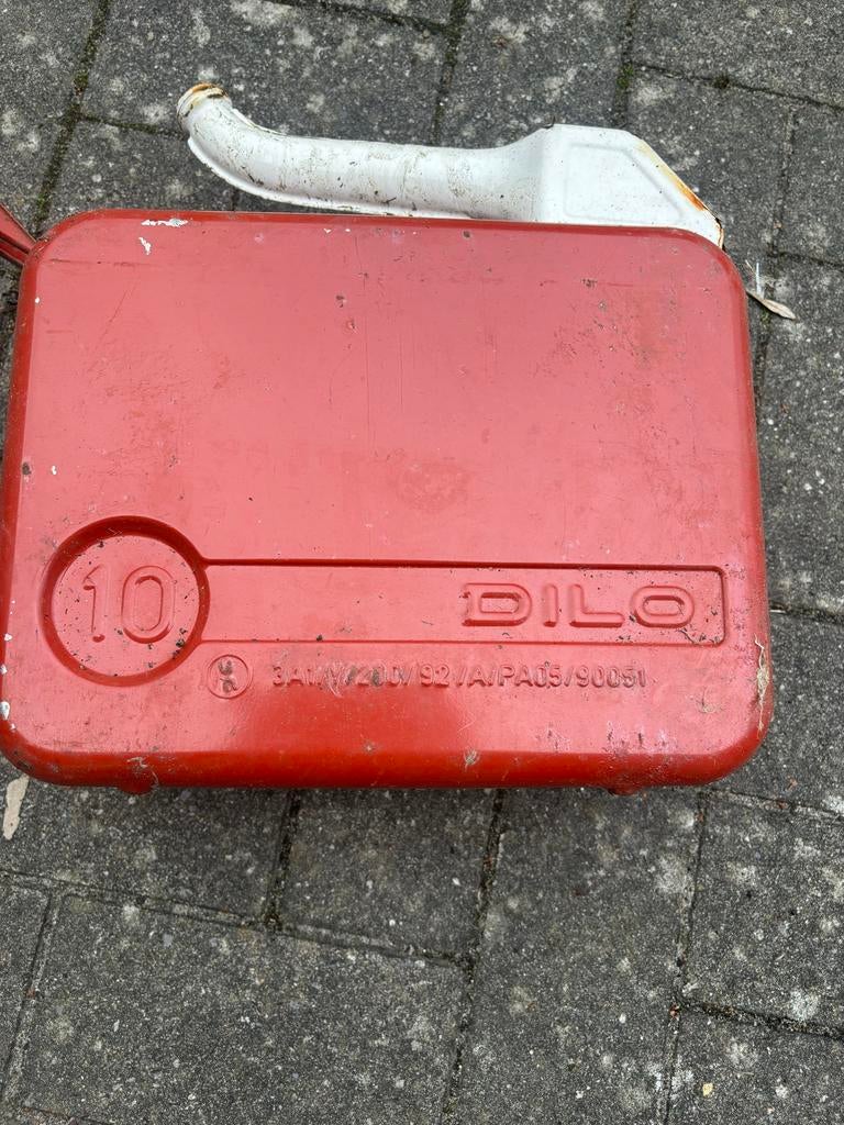 Vintage DILO Jerrycan 10L - Oude Benzinekan, Ophalen of Verzenden, Gebruikt, Oldtimer onderdelen