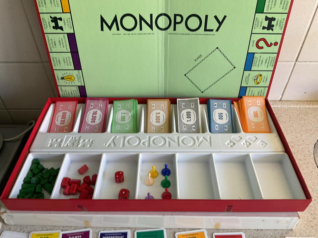 Monopoly bordspel, Drie of vier spelers, Ophalen of Verzenden, Gebruikt