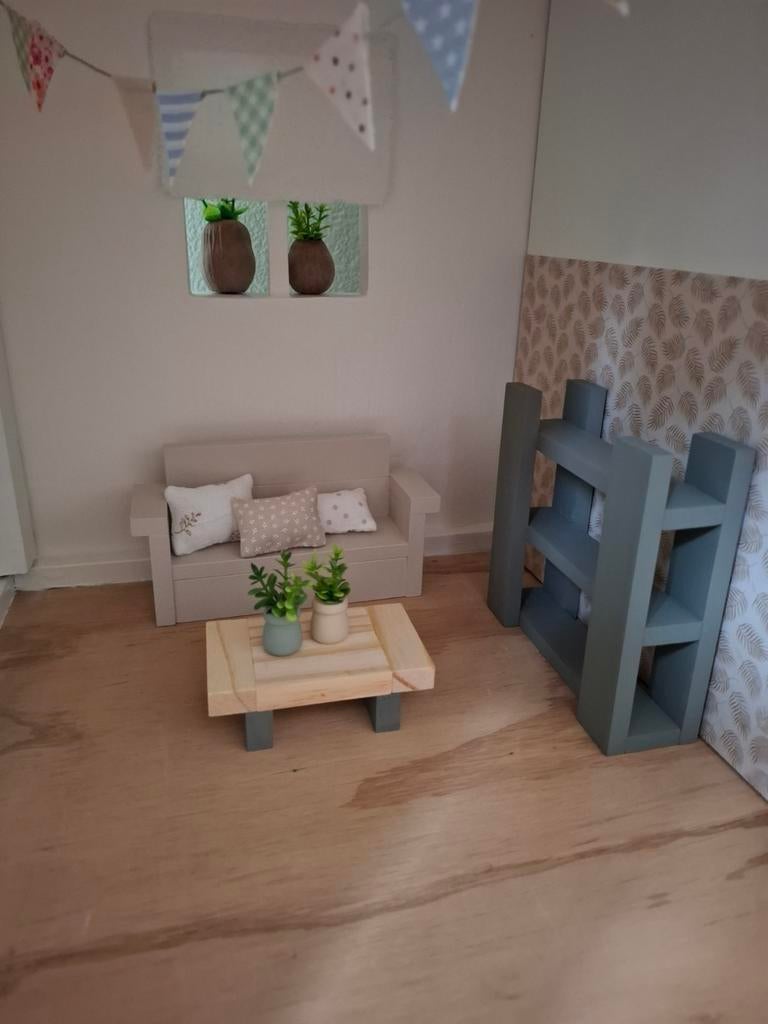 Poppenhuis meubeltjes en accessoires, Stellingkast, Ophalen of Verzenden, Poppenhuis