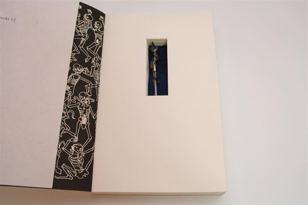 Uniek: Nicolas Dings [E.A. 2/10] — Gesigneerd met Broche, Ophalen of Verzenden, Gelezen