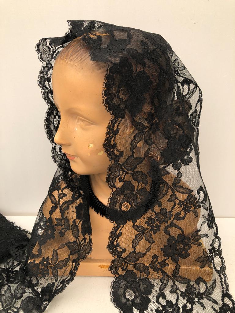 7 Meter Oud Frans Kant  - 17 cm breed, Ophalen of Verzenden, Zo goed als nieuw, Kant