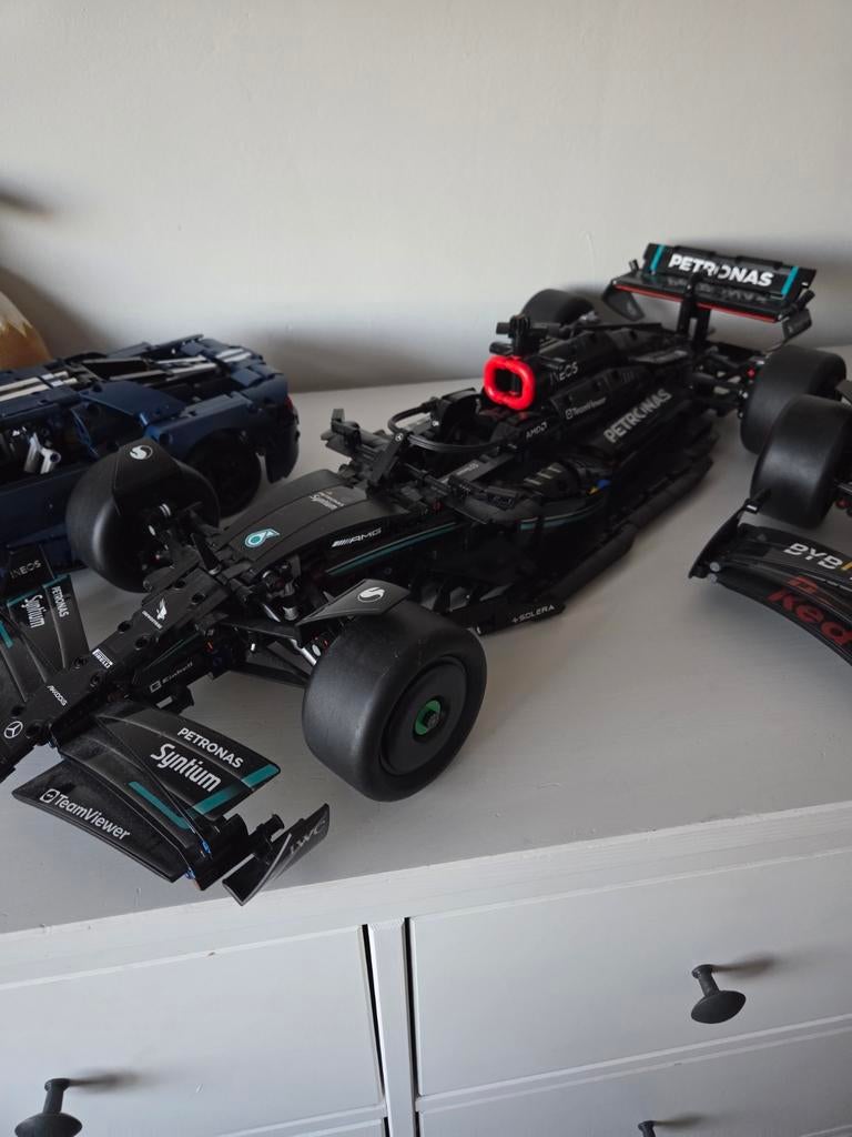 Lego Technic - Formule 1 Mercedes, Hobby en Vrije tijd, Modelbouw | Radiografisch | Auto's, Ophalen of Verzenden, Zo goed als nieuw