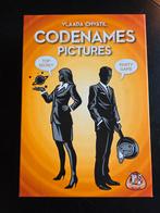 Codenames Pictures - Zo goed als nieuw, 1x gespeeld, Vijf spelers of meer, Ophalen of Verzenden, Zo goed als nieuw, Czech Games Edition