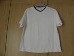 Goedkoop wit katoenen badstof v hals shirt BOYS V&D 140 goed, Gebruikt, Ophalen of Verzenden, Shirt of Longsleeve, V&D