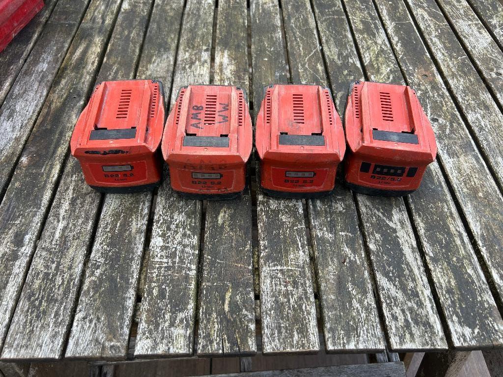 Hilti accu's, Ophalen of Verzenden, Gebruikt