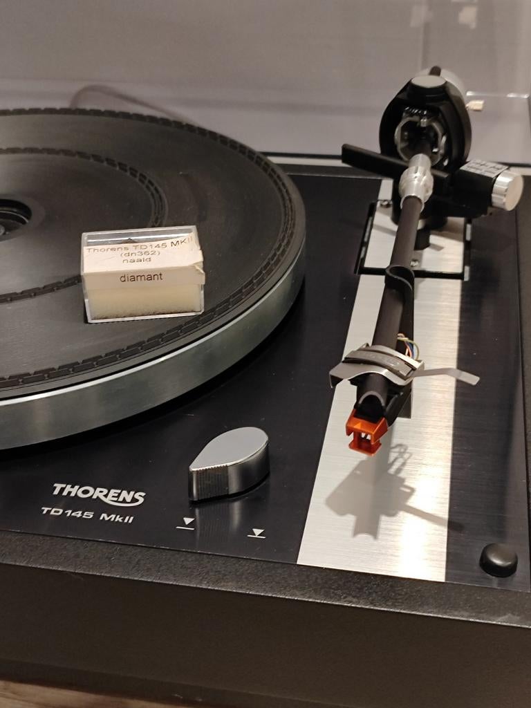 Thorens TD 145, Ophalen, Automatisch, Thorens, Zo goed als nieuw