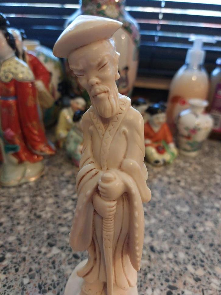 Beeld man chinees met zwaard ivoorkleurig FARO Giulietta , Antiek en Kunst, Kunst | Beelden en Houtsnijwerken, Ophalen of Verzenden