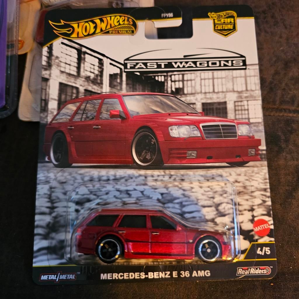 Hot Wheels Premium Mercedes-Benz E 36 AMG Fast Wagons, Nieuw, Ophalen of Verzenden, Mattel, Mattel, Inc. 636 Girard Avenue, East Aurora, NY 14052, USA