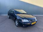 Toyota Avensis 1.6-16V Linea Luna AIRCO | NAP ! (bj 2002), Auto's, 1195 kg, Avensis, 4 cilinders, Zwart