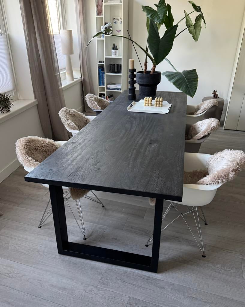 Zwarte eetkamertafel - 300cm x 101cm, Huis en Inrichting, Tafels | Eettafels, Ophalen, Gebruikt, 200 cm of meer, 50 tot 100 cm