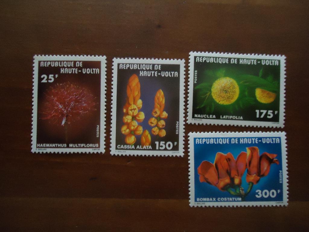 Flora bloemen Oppervolta 1977, mi. 667-70 postfris, Ophalen of Verzenden, Postfris, Dier of Natuur