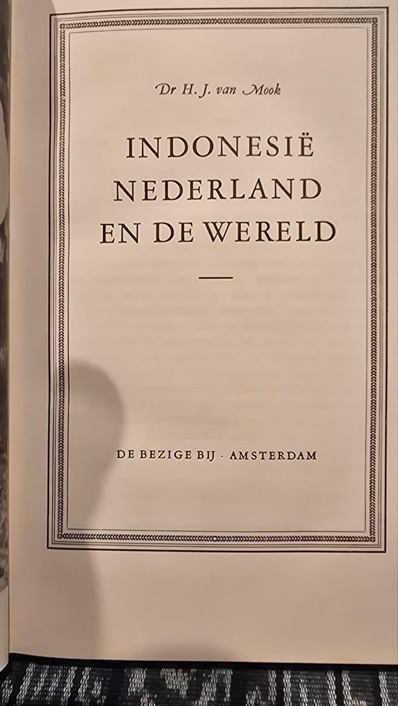 Indonesië, Nederland en de Wereld - Dr. H.J. van Mook, Boeken, Geschiedenis | Vaderland, Ophalen of Verzenden