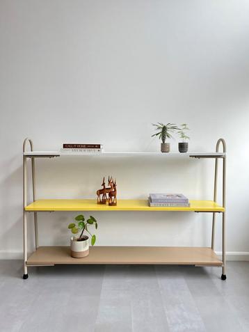 Vintage industrieel metalen rek met planken, jaren 60 beschikbaar voor biedingen