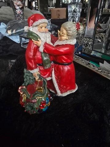 Kerst paartje beschikbaar voor biedingen