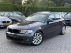BMW 1-serie 120i Anniversary Sport|Nieuwe Ketting + Klepseal, Auto's, Achterwielaandrijving, 4 cilinders, 150 pk, Leder en Stof