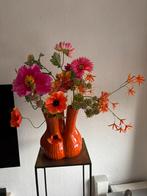Oranje vaas met bloemen, Ophalen of Verzenden, Zo goed als nieuw