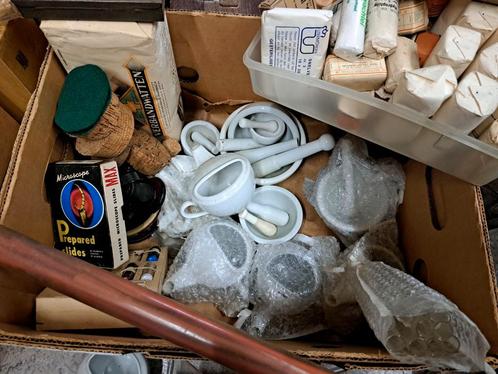 Verzameling medisch vijzels verband tuitbeker gehoorapparaat, Antiek en Kunst, Curiosa en Brocante, Ophalen