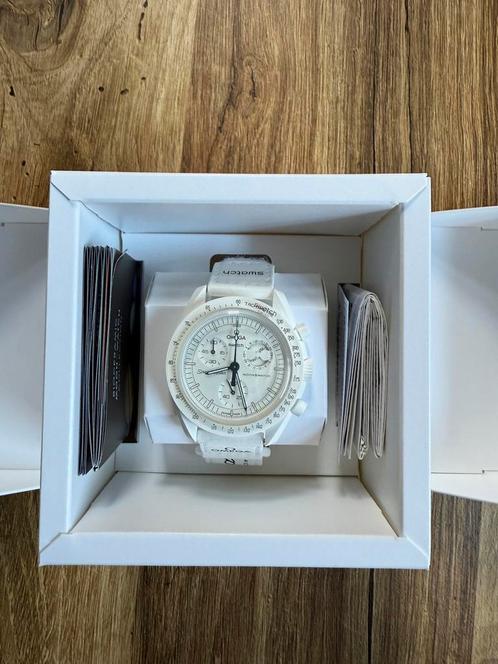 2025 Moonswatch Snoopy Mission to the Moonphase, Sieraden, Tassen en Uiterlijk, Horloges | Heren, Nieuw, Polshorloge, Swatch, Overige materialen