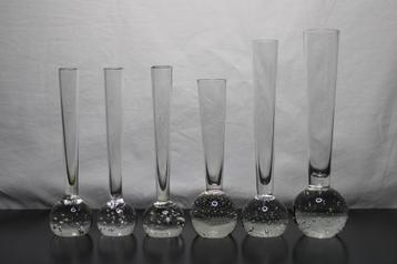 6 Solifleur vaasjes met spijkerglas of bubbelglas voet beschikbaar voor biedingen