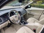 Volvo XC60 2.0 T5 FWD Ocean Race Panoramadak Navigatie Leer, Auto's, Volvo, 15 km/l, Gebruikt, 4 cilinders, 1969 cc