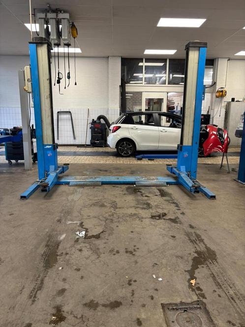 2 koloms hefbrug ravaglioli, Auto diversen, Autogereedschap, Zo goed als nieuw, Ophalen