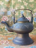 Mooie antieke bewerkte Oosterse theepot van koper 25,5 cm., Ophalen of Verzenden, Koper