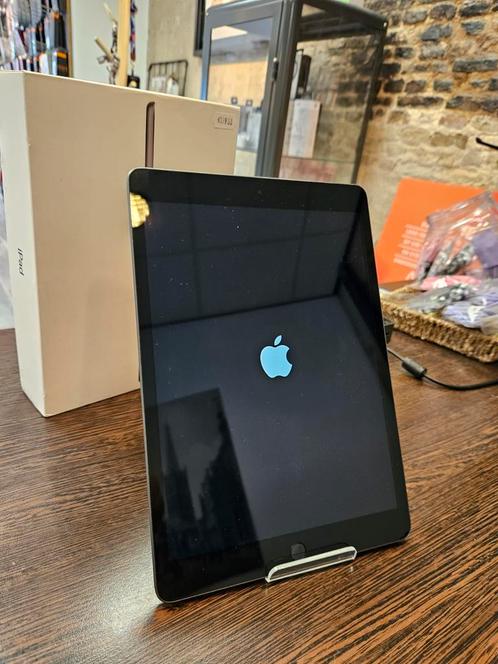 Apple iPad 9e generation lichte gebruikssporen op achterkant, Computers en Software, Apple iPads, Refurbished, Apple iPad, 10 inch