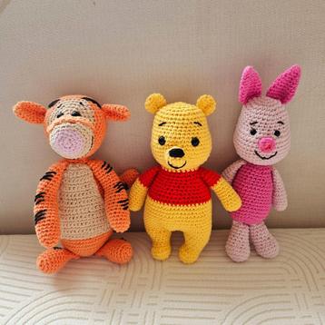 gehaakte winnie de pooh en vriendjes beschikbaar voor biedingen