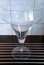 Glazen vaas op voet sierlijk en puntgaaf, Ophalen, Overige kleuren, Minder dan 50 cm, Glas