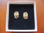 Mooie  Trifari vergulde vintage oorbellen, Sieraden, Tassen en Uiterlijk, Oorbellen, Verzenden, Zo goed als nieuw, Knopjes of Stekers