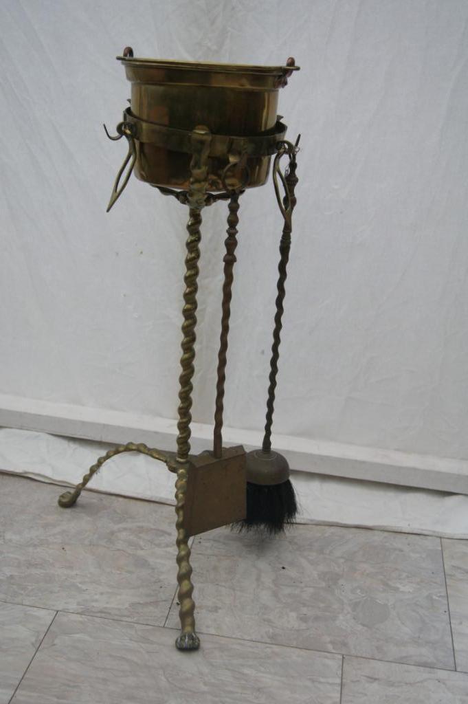 Haardstel met emmer /, Antiek en Kunst, Antiek | Woonaccessoires, Ophalen of Verzenden