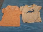 2 shirts - Dino , helikopter & Polo maat 74, Ophalen of Verzenden, Zo goed als nieuw, Maat 74