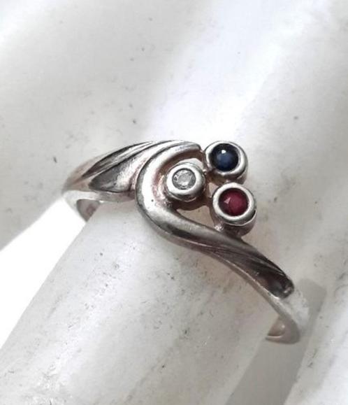 Teka Theodor Klotz mooie zilveren ring met drie steentjes 92, Sieraden, Tassen en Uiterlijk, Ringen, Zo goed als nieuw, Dame, 18 tot 19
