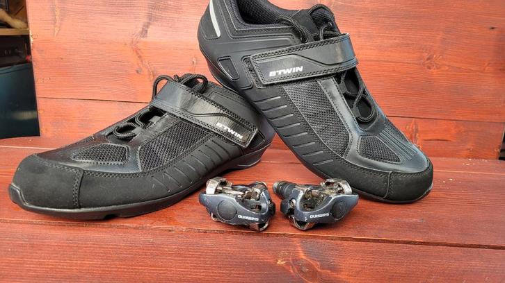 B'TWIN Raceschoenen (45) + Shimano SPD-SL Pedalen, Fietsen en Brommers, Fietsaccessoires | Fietskleding, Gebruikt, Heren, Schoenen