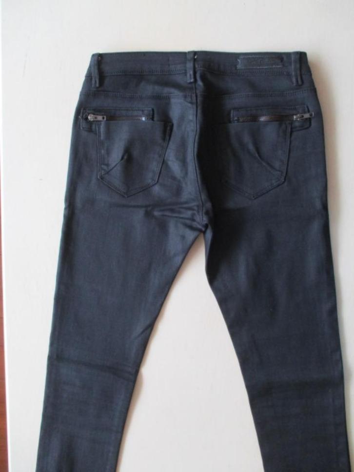 Top!! Zwarte broek met wax coat maat 36, Kleding | Dames, Broeken en Pantalons, Zo goed als nieuw, Maat 36 (S), Zwart, Lang, Ophalen of Verzenden