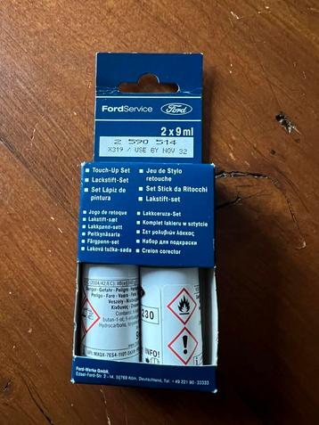 Ford Zwart Lakstiften / Touch-Up Set beschikbaar voor biedingen