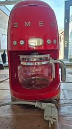 Smeg Koffiezetapparaat - Rood, Ophalen, Afneembaar waterreservoir, Gebruikt, Koffiemachine