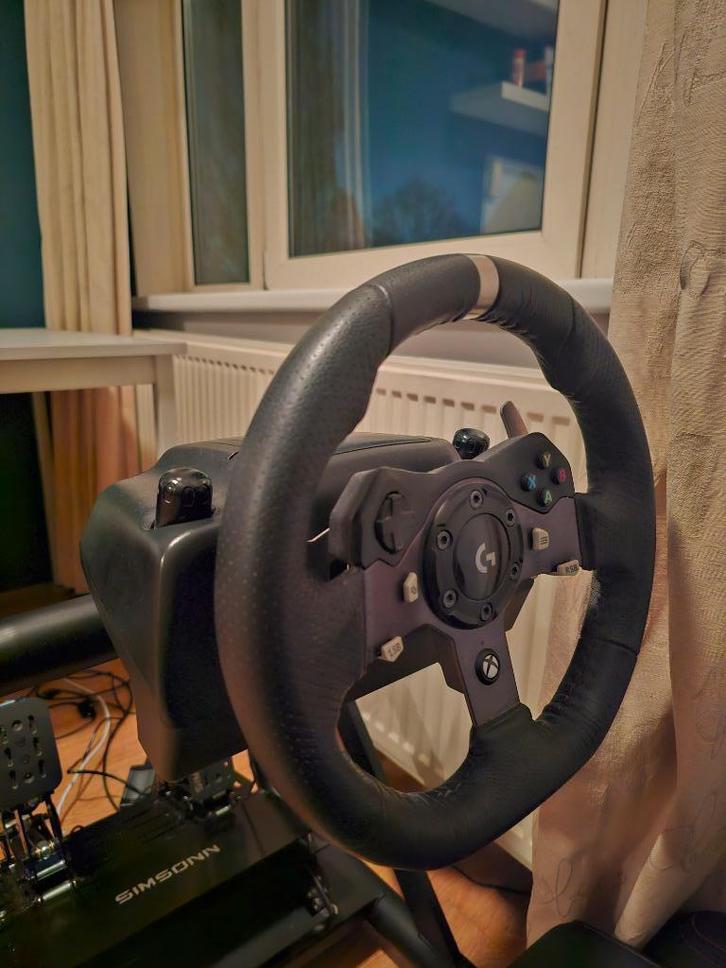 Logitech g920 racestuur + pedalen, Spelcomputers en Games, Spelcomputers | Xbox | Accessoires, Gebruikt, Xbox Original, Xbox 360