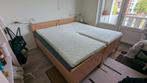 2 persoons bed met elektrische latten bodem incl. matras, Huis en Inrichting, Slaapkamer | Boxsprings, 180 cm, Zo goed als nieuw