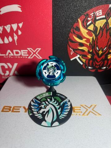 Beyblade x Display stand (Areo Pegasus) beschikbaar voor biedingen
