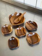 teak houten set pinda schaaltjes lepel appel bakjes hout 70s, Ophalen of Verzenden