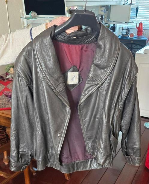 Een NIEUW mooi dun lederen dames jasje, Kleding | Dames, Jassen | Zomer, Zo goed als nieuw, Maat 38/40 (M), Zwart, Ophalen of Verzenden