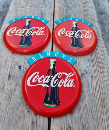 3 Vintage Coca Cola Reclame Borden beschikbaar voor biedingen