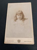 cdv carte de visite meisje naam Amsterdam A Greiner proefkrt, Verzamelen, Verzenden, Foto, Zo goed als nieuw, Voor 1940